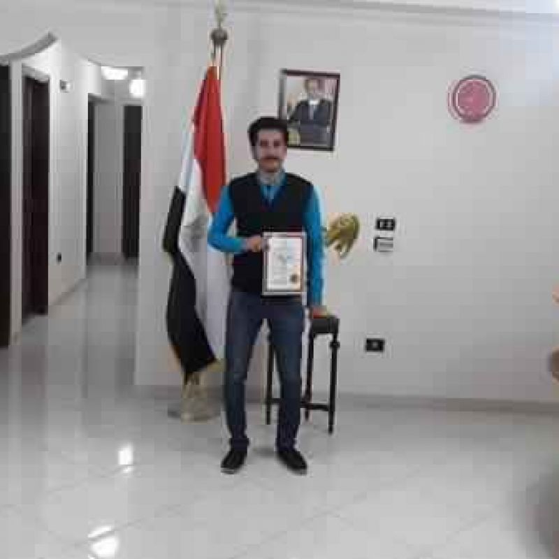 Photos of the participants during the handing of certificates at the conclusion of the human resourc