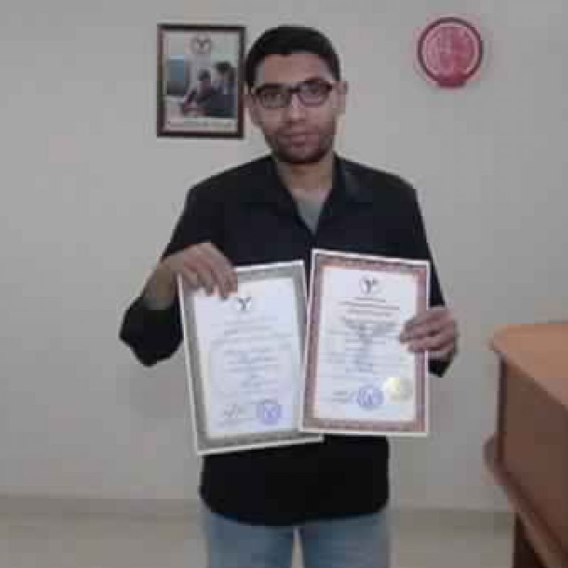 Photos of the participants during the handing of certificates at the conclusion of the human resourc