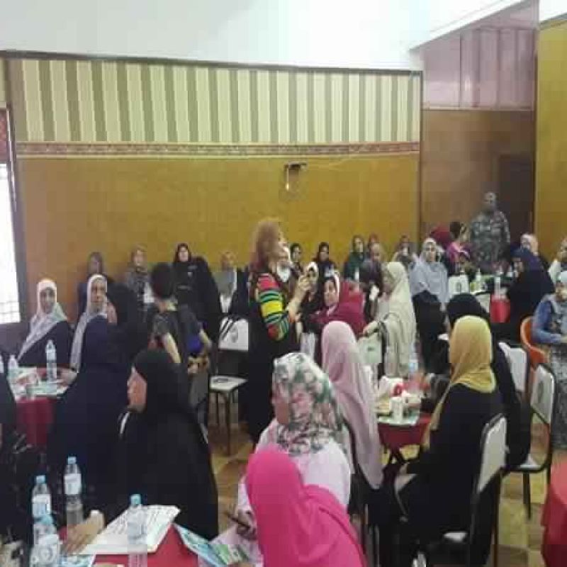 A photo of the participants who are housewives during the training
