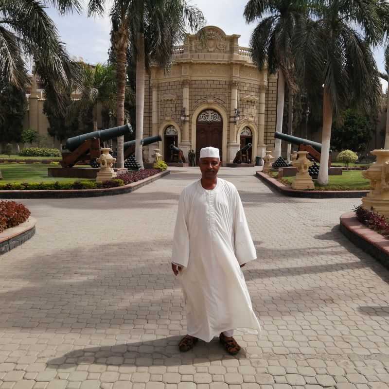 Visit the Republican Palace in Abdin